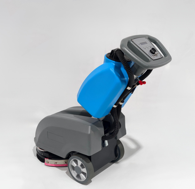 industrial scrubber with water recycling